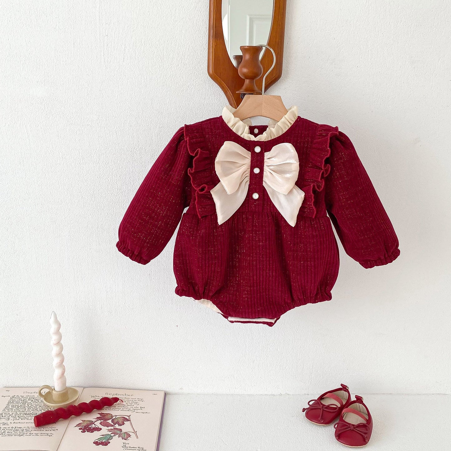 Autumn and Winter Arrival Baby Girls Long Sleeves Ruffle Neck Cozy Fleece Onesies Bodysuits